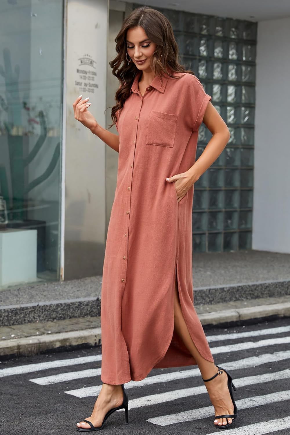 Vista 5 de Cyer Vitz Vestido de enfermería de algodón y lino con botones divididos