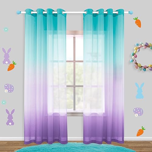 Miniatura 11 de KOUFALL Cortinas de Navidad de 63 pulgadas de largo, cortinas de ventana de Navidad rojas y verdes, transparentes para sala de estar, juego de 2