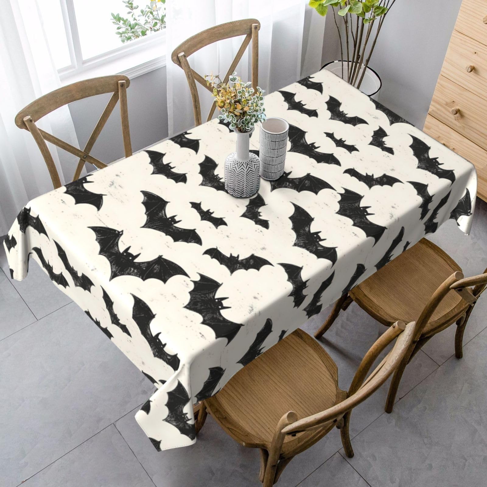 Nappe noire chauve-souris infroissable 152 x 228 cm lavable pour buffet