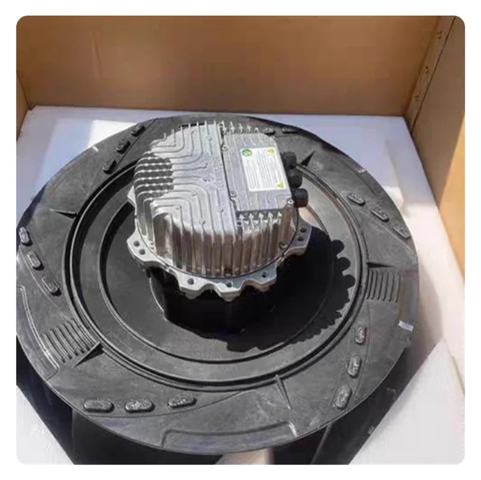 FCARUMIQP Fan R3G560-8317080795 380V-480V 5.1A
