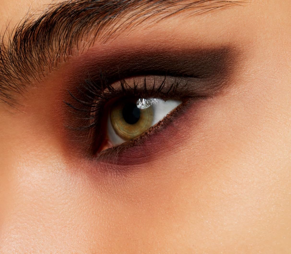 MAC Powder Kiss Soft Matte Eye Shadow Pro Palette, Give A Glam, .05 Ounce - Image 2