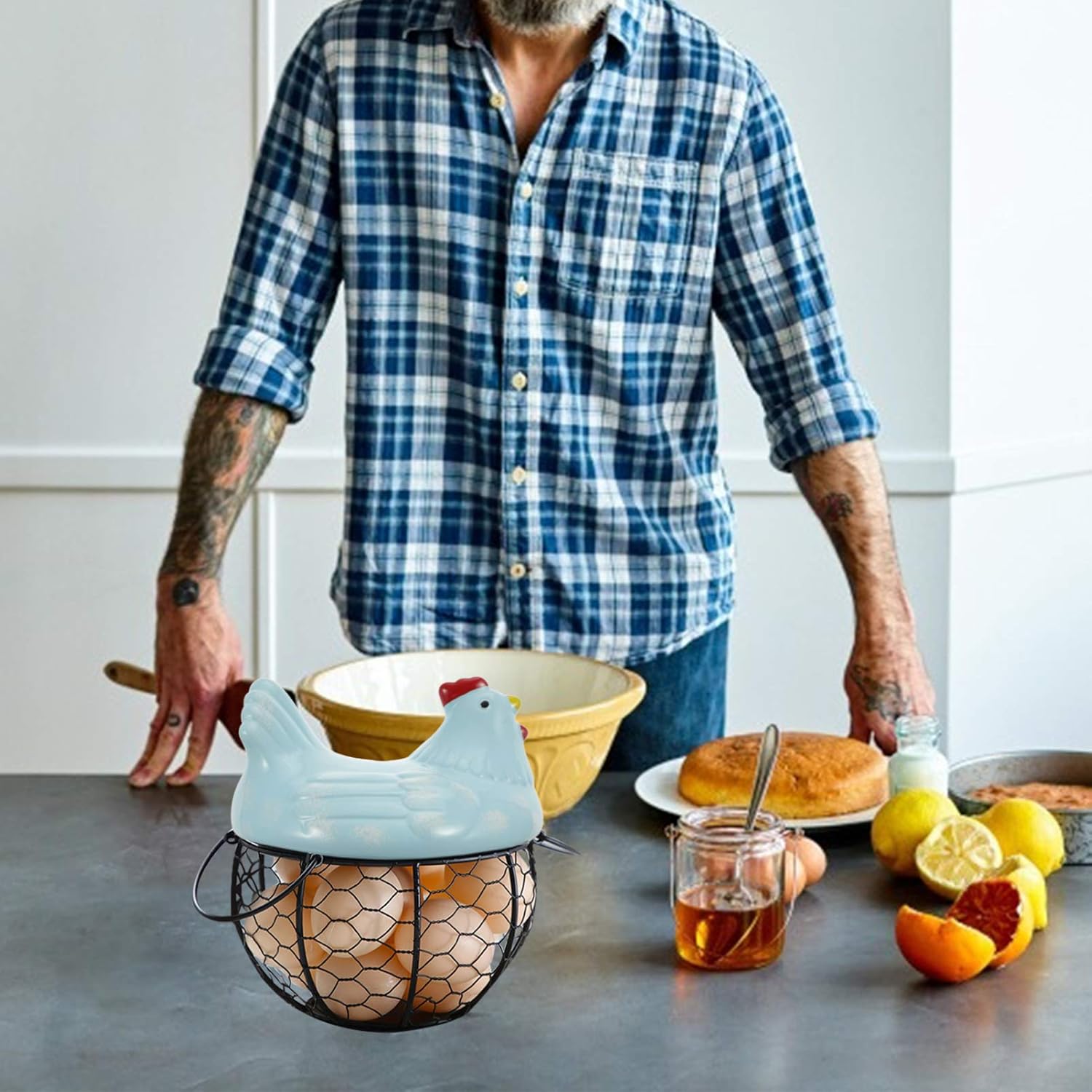 Round Chicken Wire Egg Baskets, Rustic Metal Egg Baskets for Fresh Eggs with Handle, Egg Holder Countertop Basket with Ceramic Lids, Country Farmhouse Vintage Style Gathering