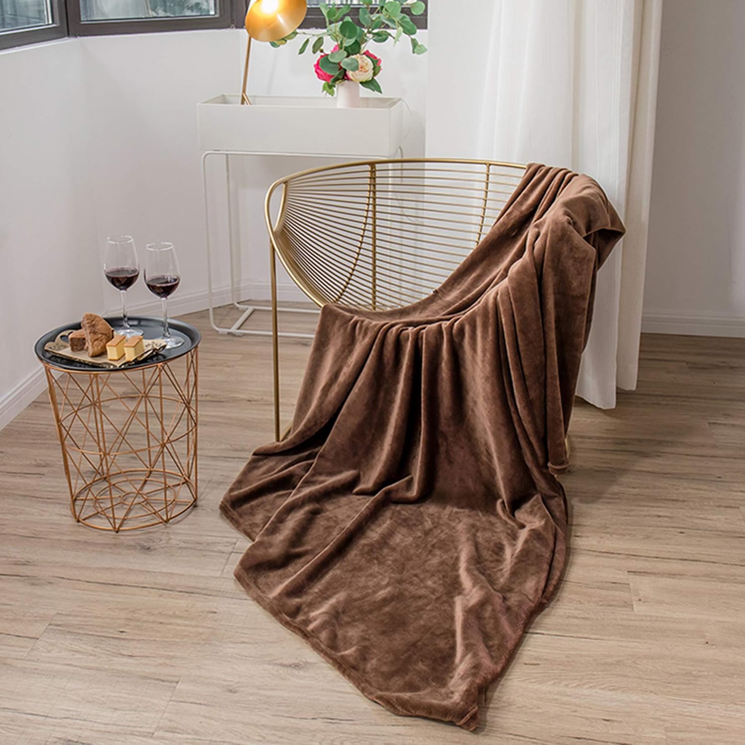 Oversize Flannel Throw Blanket with Cozy Plush Soft Cover for Sofa Chair and Bed Furniture Gift Brown
