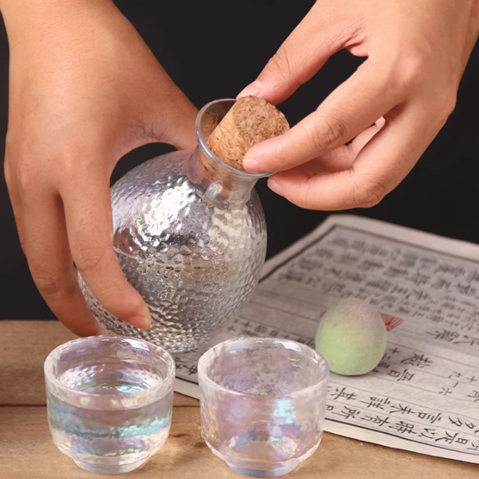 Juego de Sake de Vidrio, Taza de Sake Colorida, 1 Tetera, 1 Calentador de Sake, 4 Tazas de Sake, dispensador de Sake Estilo japonés, Juego de Sake, Juego para Beber Sake (Colorido)