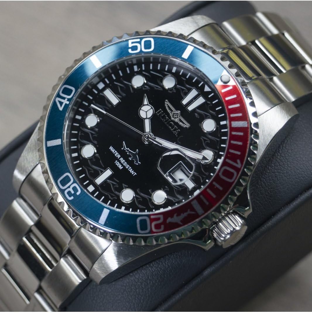 Close-up of the Invicta Pro Diver watch dial and rotating bezel.
