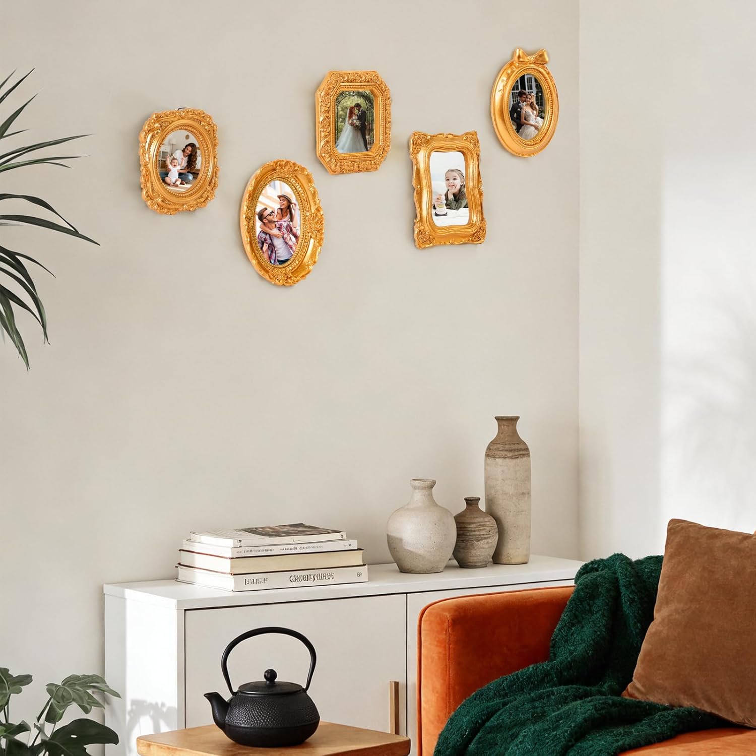 5Pcs Mini Gold Frames, Vintage Resin Picture Frames Tiny Baroque Antique Photo Frame with Hooks and Back Plate for Wall Hanging Tabletop Display Home Gallery Decor(Gold)