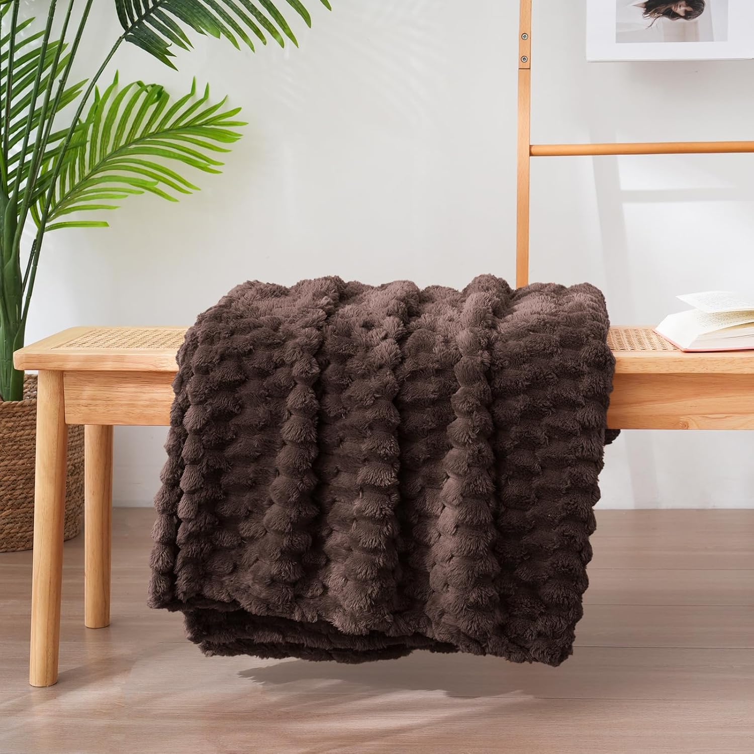 Vessia Flannel Fleece Twin Blanket, 3D Jacquard Brown Fuzzy and Warm Blanket for Couch, Sofa, Bed, 300GSM Super Soft Touch Cozy Home Decor for All Seasons (60x80 inches) - Image 6