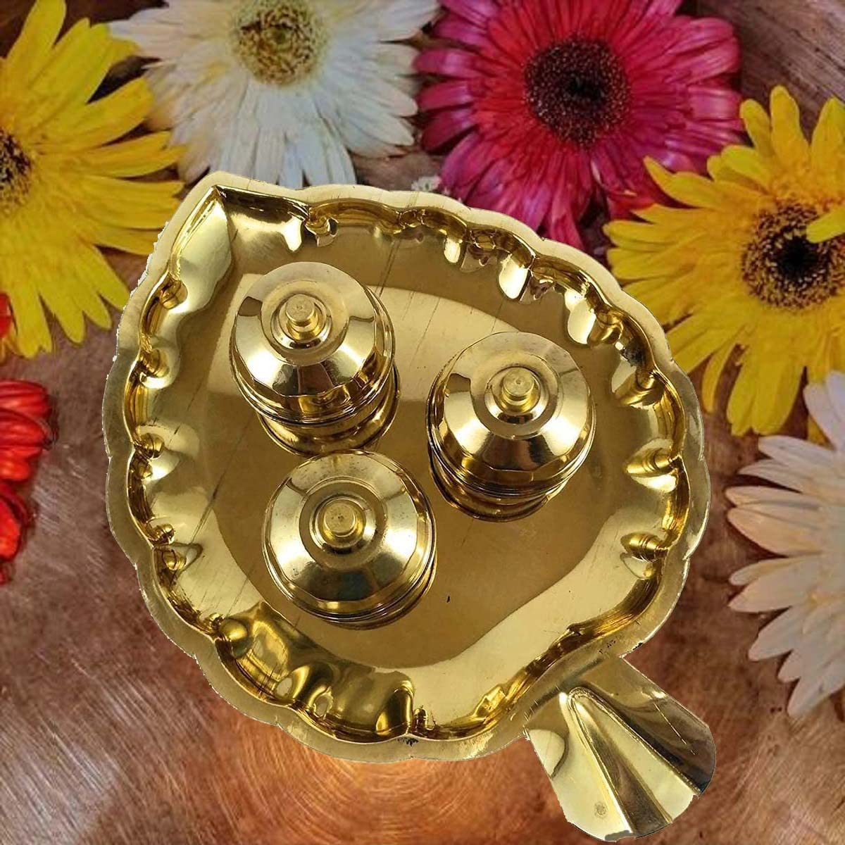 Denique Brass Leaf Shaped Puja Thali Karanda Rituals Roli Chawal Akshat Dibbi Chandan Chopala Elaichi Mishri Haldi Kumkum Mug Holder for Pooja 2