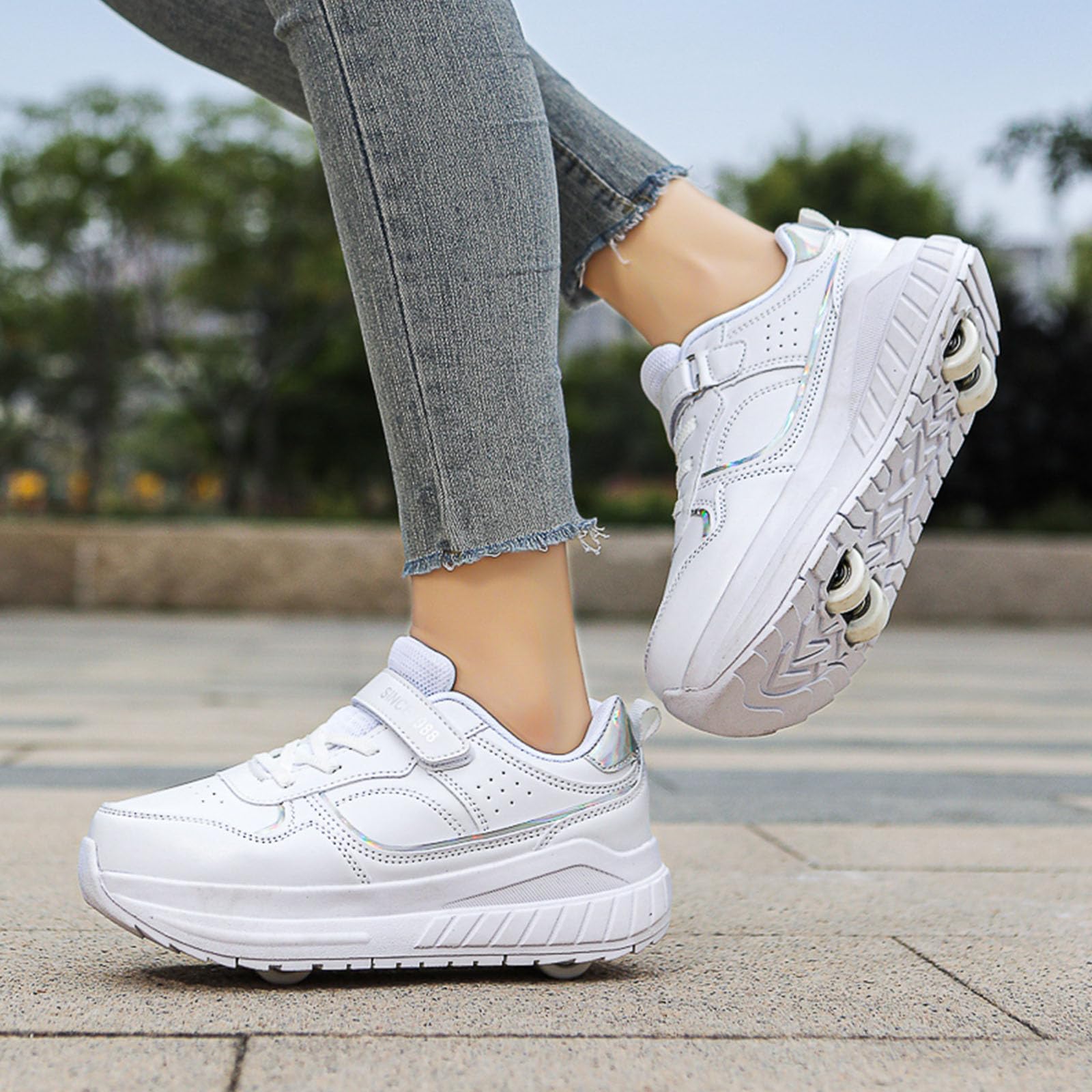 ENEN Chaussure a Roulette Mode Fille, Mode Rue Chaussures a roulettes Retractable Garçons, Basket Roulette Enfant, Roller 4 Roues Déformable Adolescents pour Rue Extérieure Jouer