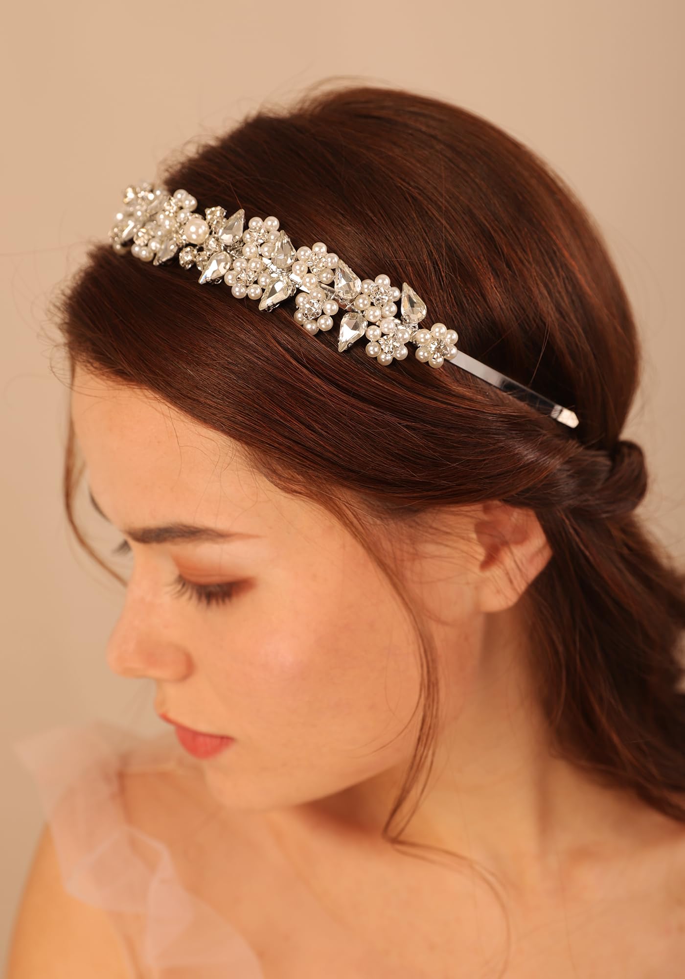 BERYUANWedding Bridal Pearls Flower Crystal Headband Pealrs Crystal Rhinestone Wedding Hair Accessories Silver Bride Headband Wedding Headpiece for Brides Bridesmaid (silver)