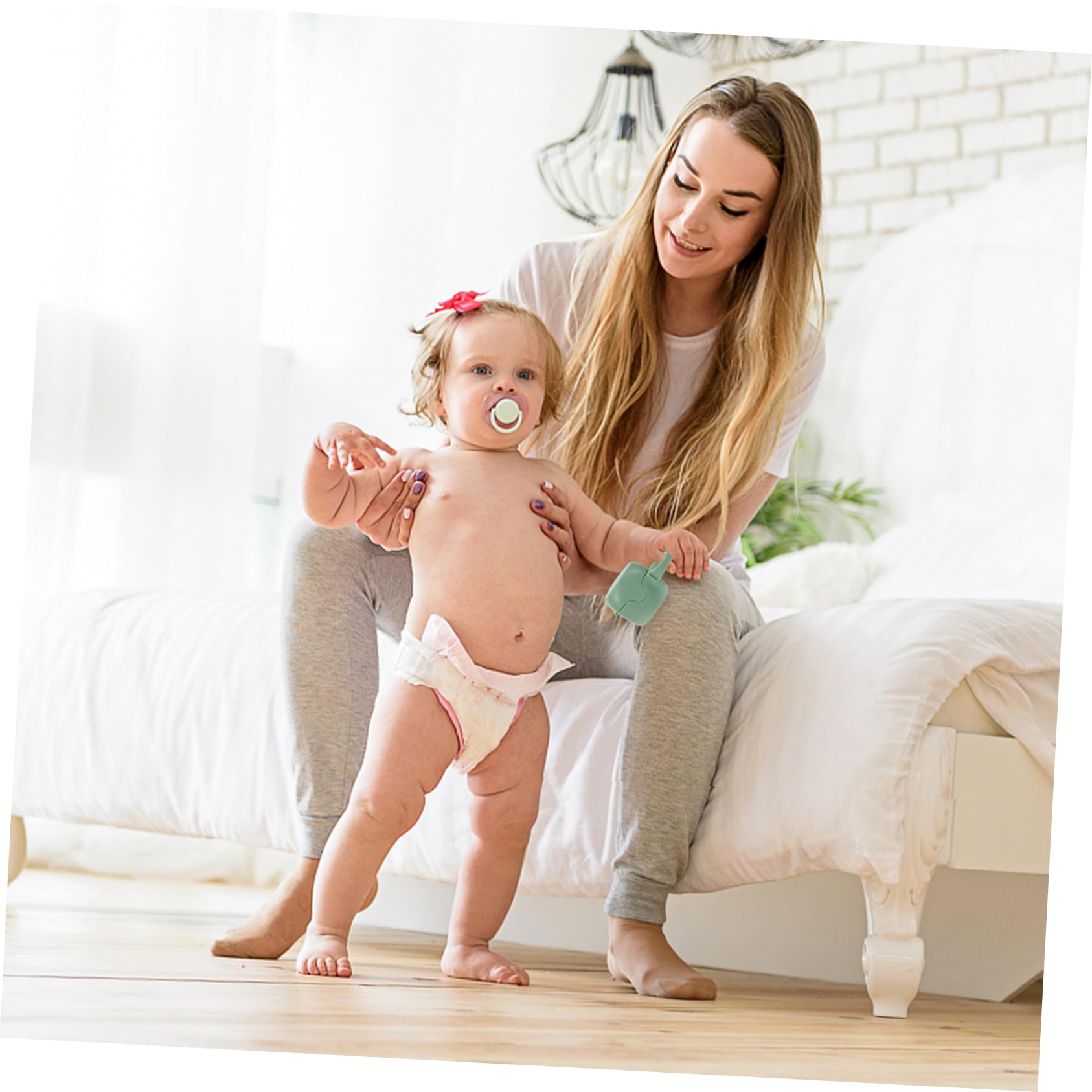 SHOWERORO Pacifier Storage Box Food-Grade Pp Material Safe Sealed Easy to Toddler Pacifier Case Newborn Organizer