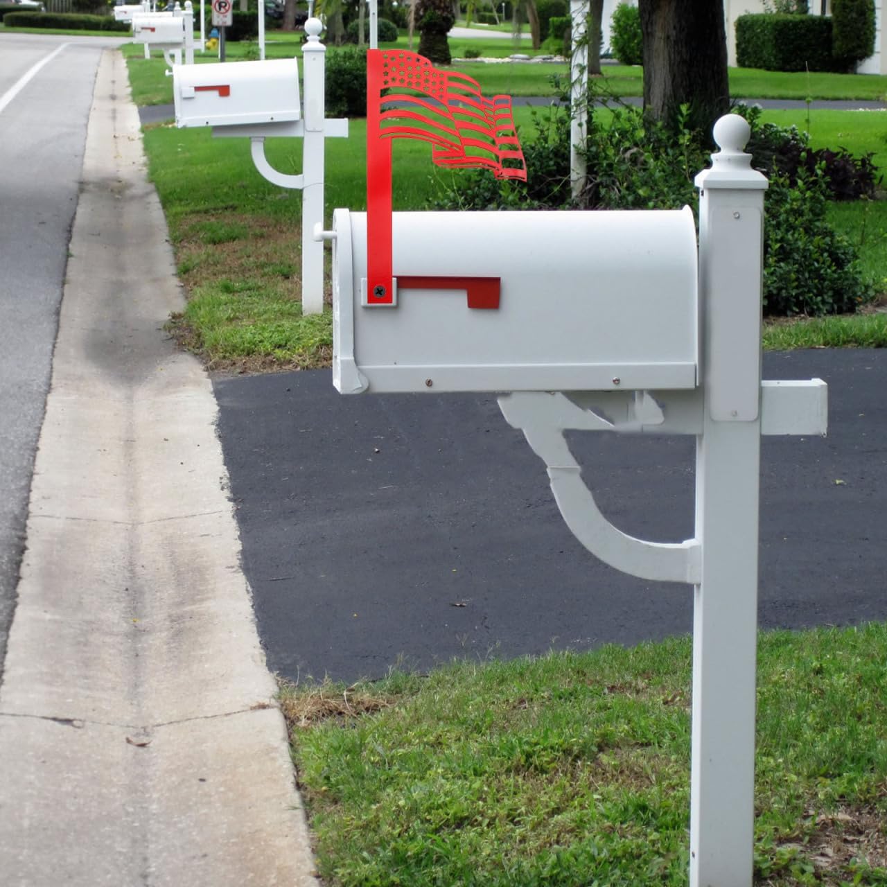 INOOMP Metal Mailbox Flag Stake Decoration 9.84X6.22 Inch Outdoor Garden Yard Lawn Mailbox Decor Creative Flag-Shaped Iron Sign for Patio and Lawn