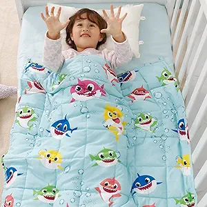 Kivik Weighted Blanket 3lbs, Green Shark Heavy Blanket Throw, Small Weighted Cooling Blankets 3 Pounds, Cute Blanket for All-Season, 36x48 Inches Green