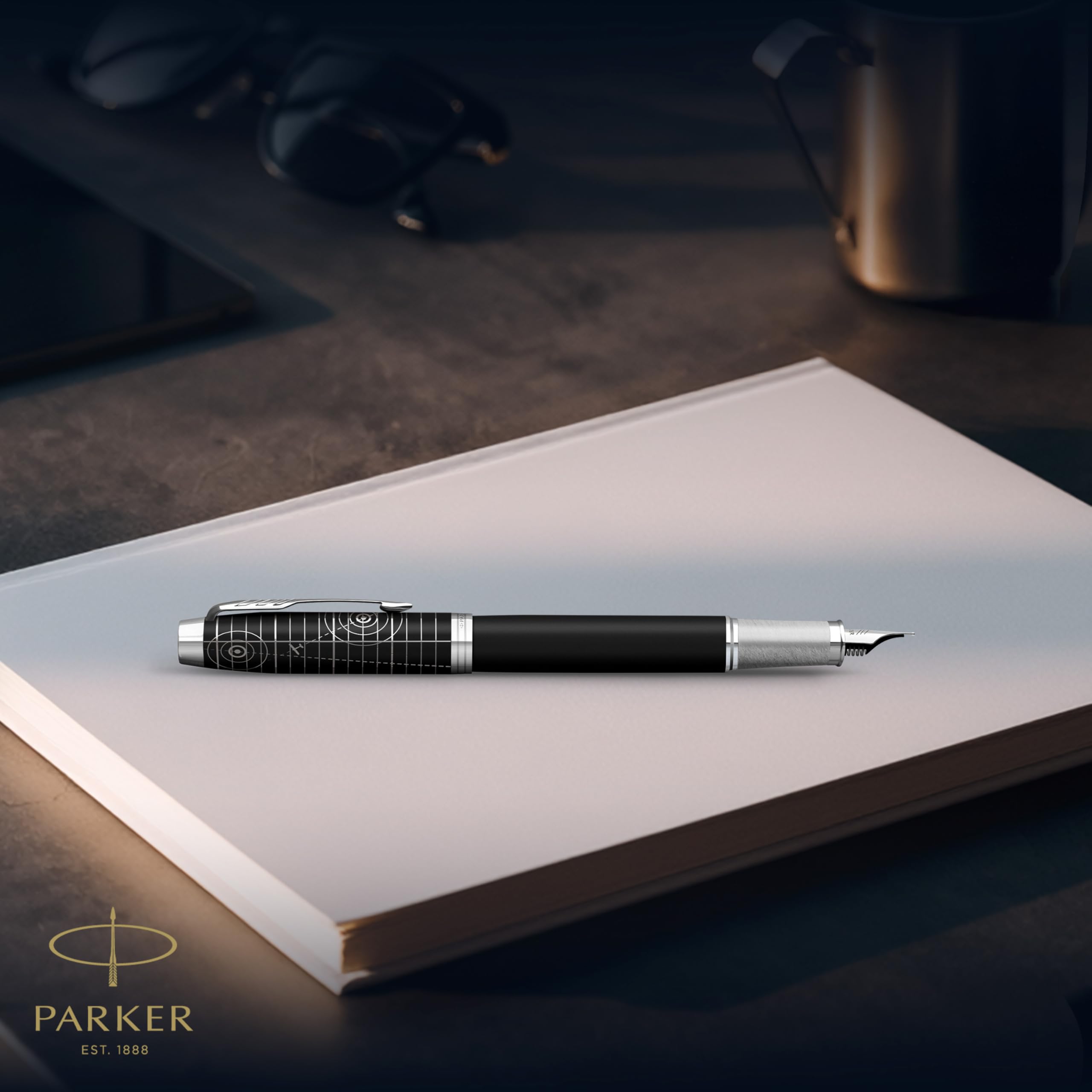 Parker IM Premium Füller | Legacy of Flight Kollektion | Chromverzierungen | Feine Feder | Blaue Tinte | Geschenkbox