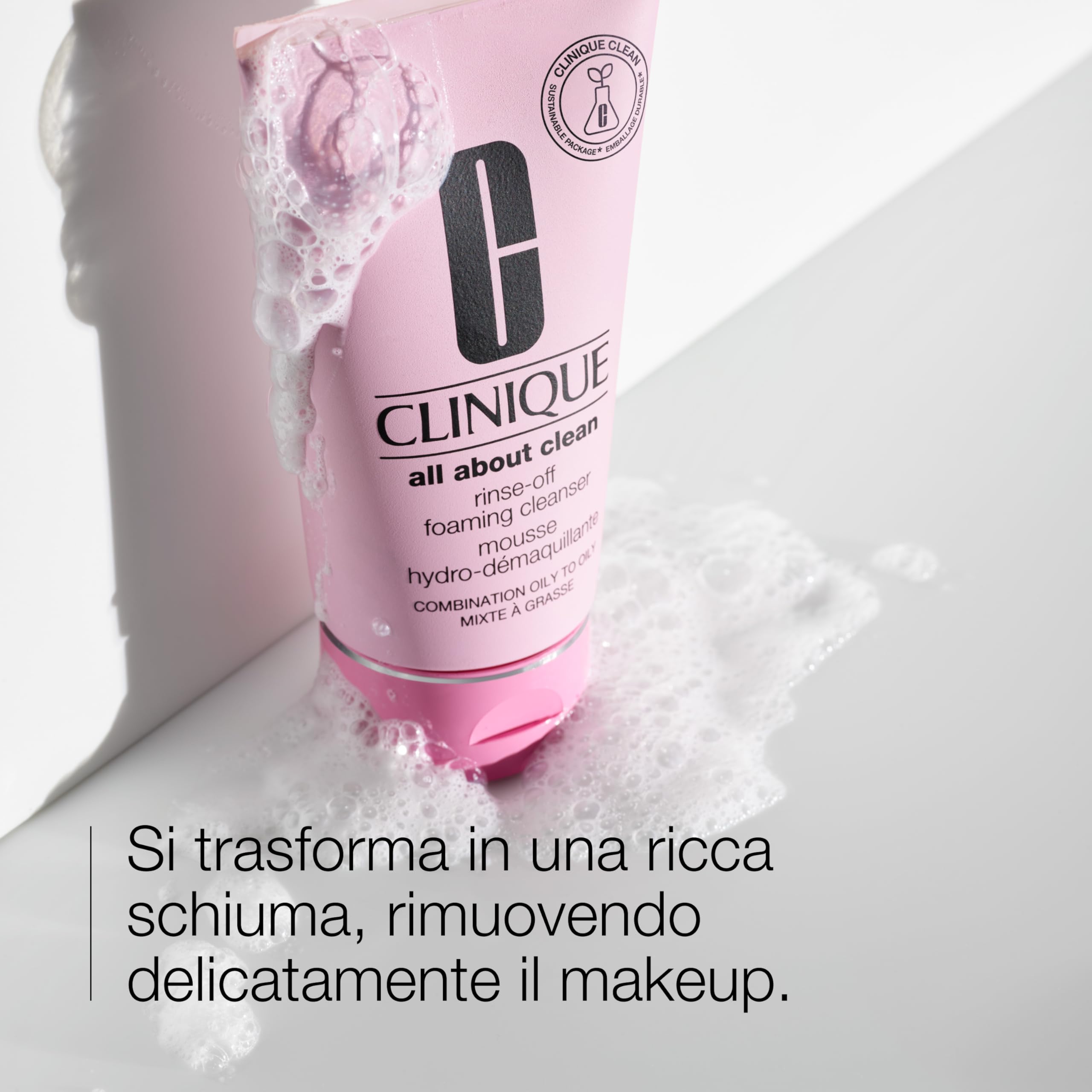 Clinique All About Clean Rinse-Off Foaming Facial Cleanser detergente con acido ialuronico e glicerina per pelli miste e grasse | Rimuove makeup e filtri solari, 150 ml