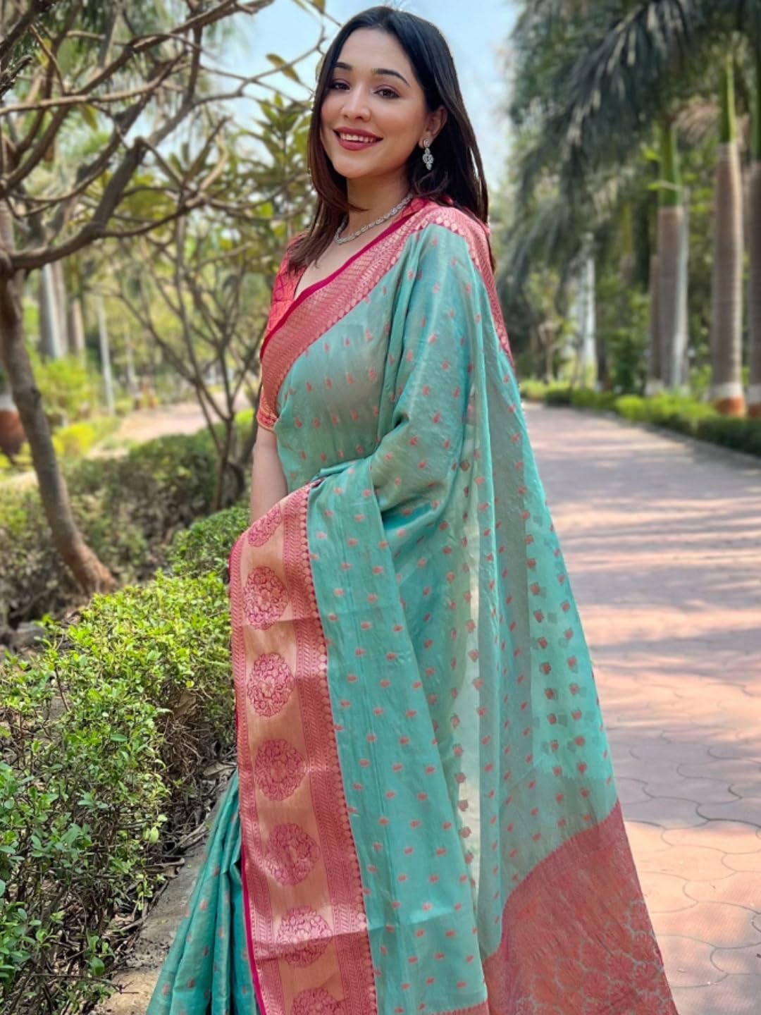 SGF11 Women's Kanjivaram Designer Soft Silk Sarees With Blouse Piece product image 3