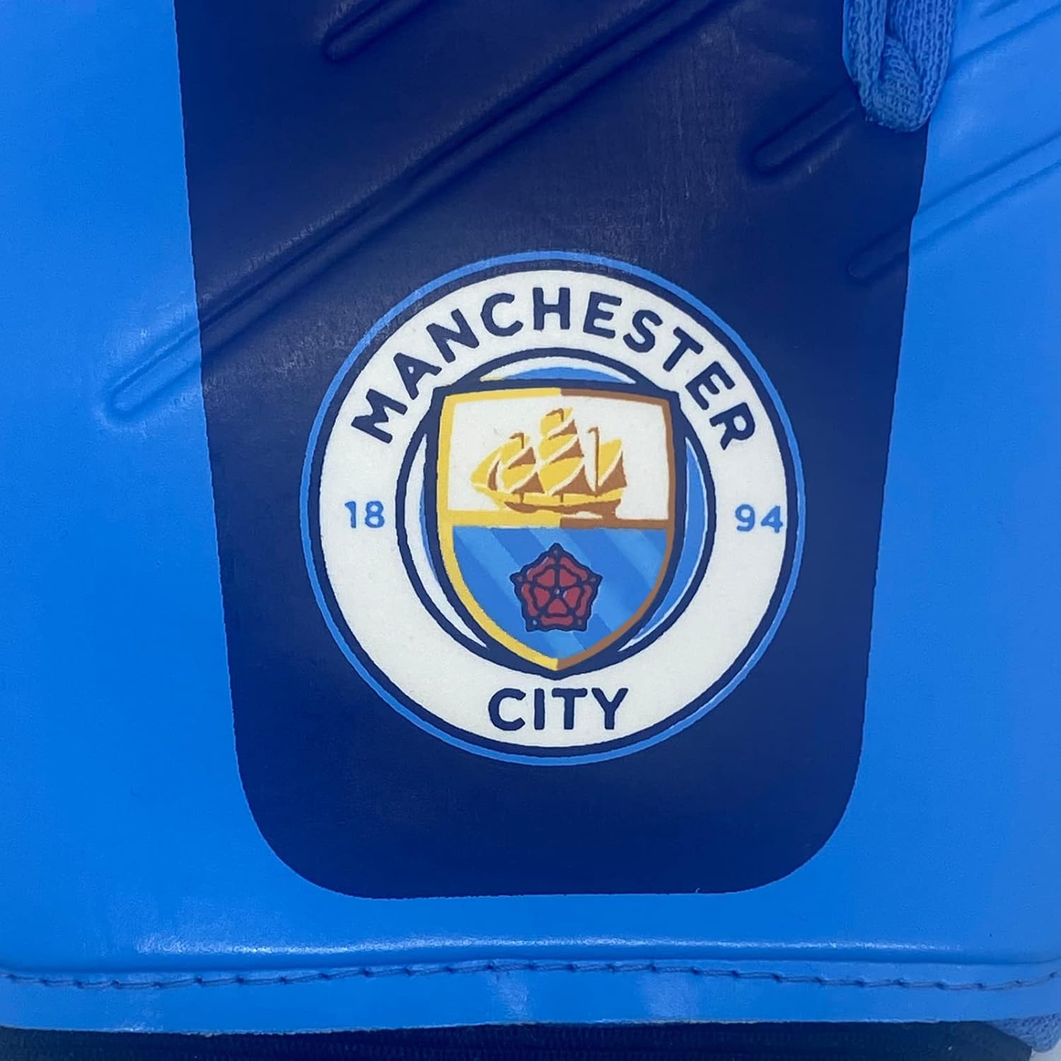 Manchester City FC Gift Set Size 4 Football & Goalkeeper Goalie Gloves