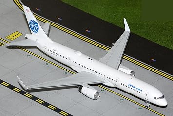 GeminiJets G2PAA1474 Pan Am Boeing 757-200 TF-FIC; Scale 1200