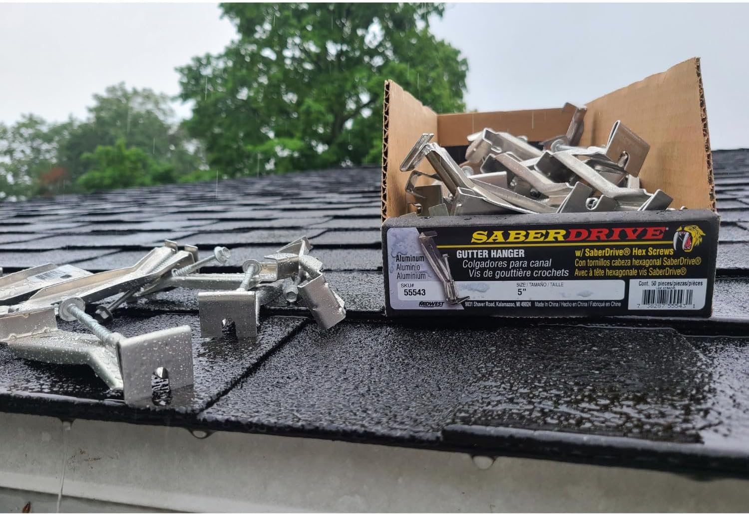 Aluminum Gutter Hangers with Pre-Loaded Screws, 50 Pieces - 5" for 5" & 6" Gutter Systems, Type 17 Point Hangers with Screws, Durable Aluminum Parts for Roofing