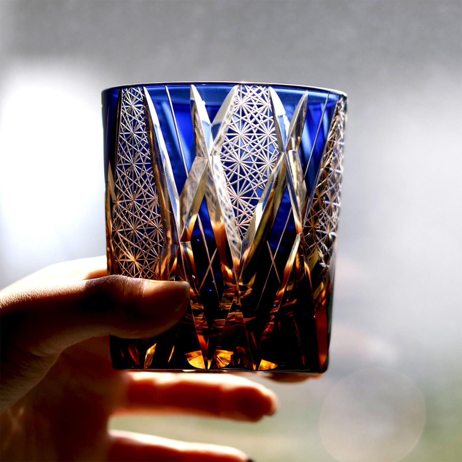 Bicchiere Whisky Cristallo Bicolore Inciso Mano Base Pesante Old Fashion Riflessi Luminosi Regalo Amanti Whisky Padre Compleanno Natale Casa Nuova Regalo,Amber blue