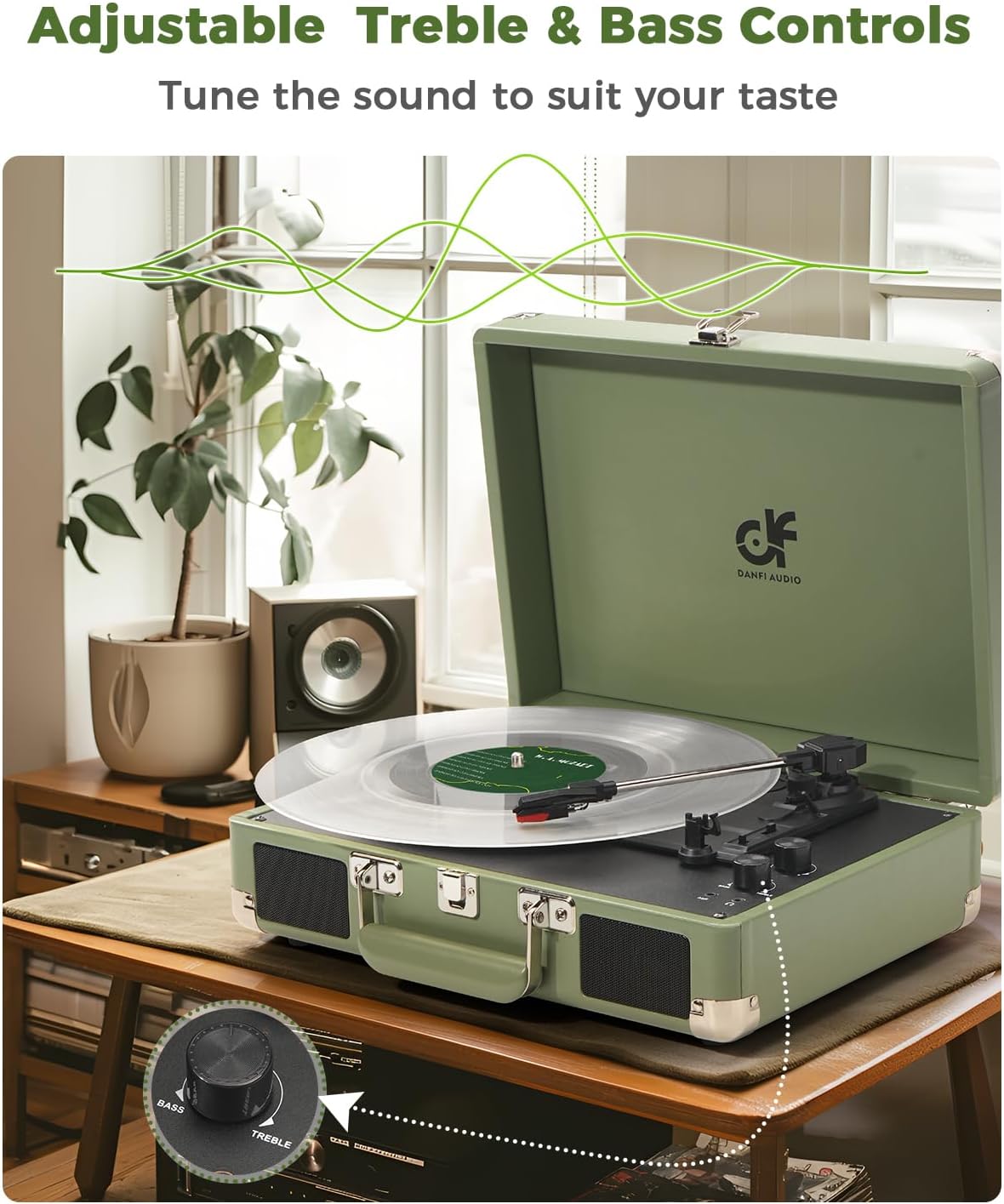 مشغل أسطوانات فينيل محمول بثلاث سرعات مع تحكم في الترددات العالية والمنخفضة، ومكبرات صوت مدمجة، ومقبس سماعة رأس 3.5 مم، ومخرج RCA/مدخل Aux، وقرص دوار عتيق يعمل بالحزام، لون أخضر حكيم