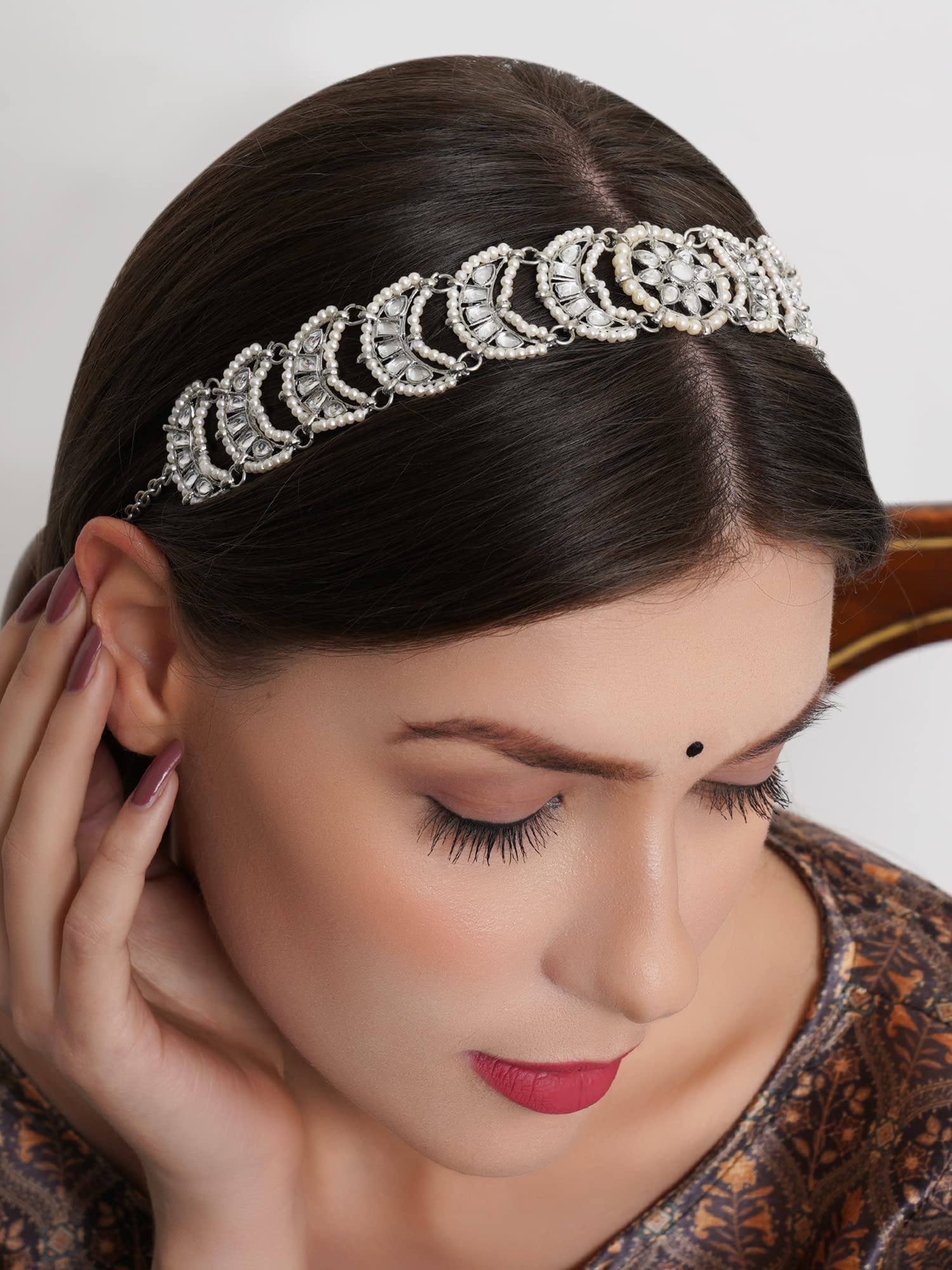 Karatcart Oxidised Silver Handcrafted Floral Beaded Kundan Hairband For Women (B09XLMH23G) Amazon Price History, Amazon Price Tracker