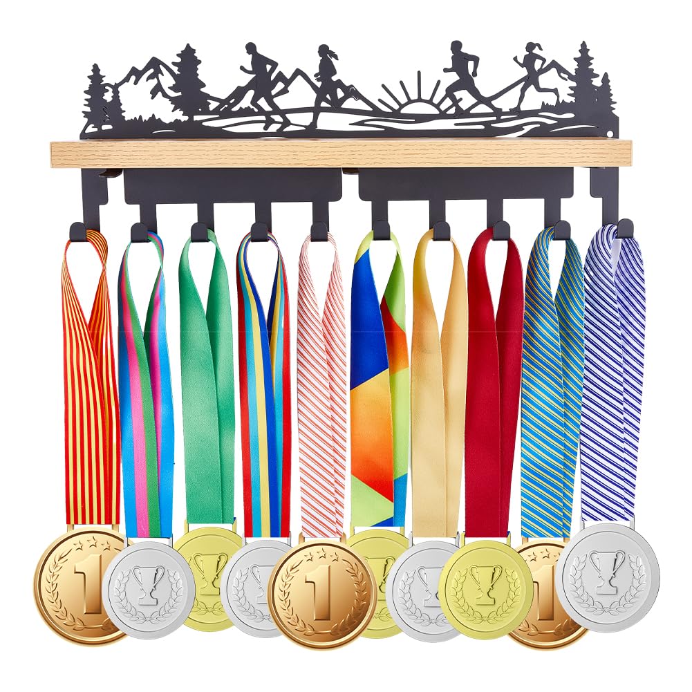 SUPERDANT Waldlauf Trophäen Medaillenhalter Regal Medaillen Aufbewahrung Mit 10 Haken Rennmedaillen Display Medaillen Aufhänger Mit Holzregal Zur