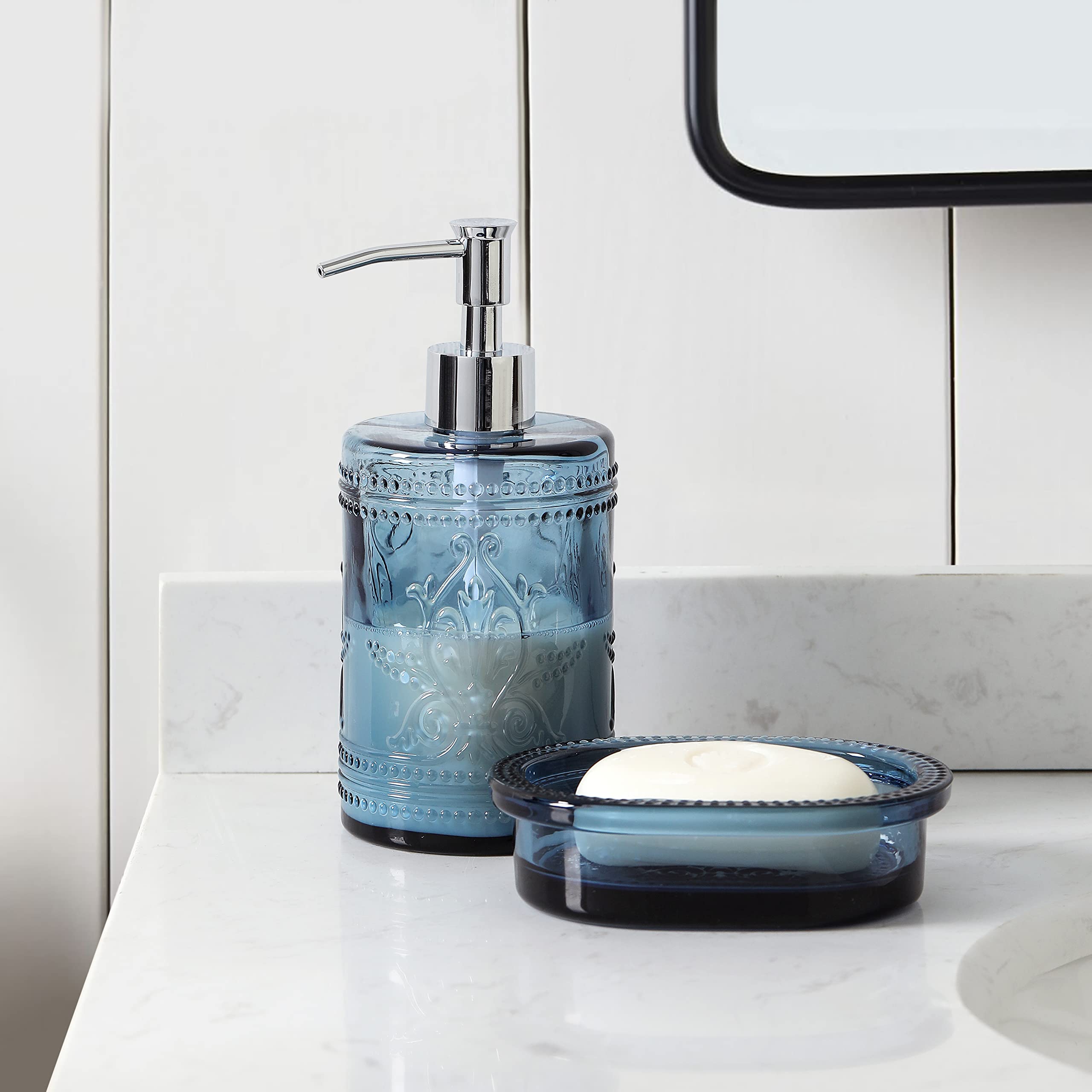 Juego de 4 Accesorios de baño de Vidrio Azul Real Pesado con patrón prensado Decorativo, Incluye dispensador de jabón de Manos, Vaso, jabonera y Soporte para Cepillo de Dientes (Azul)