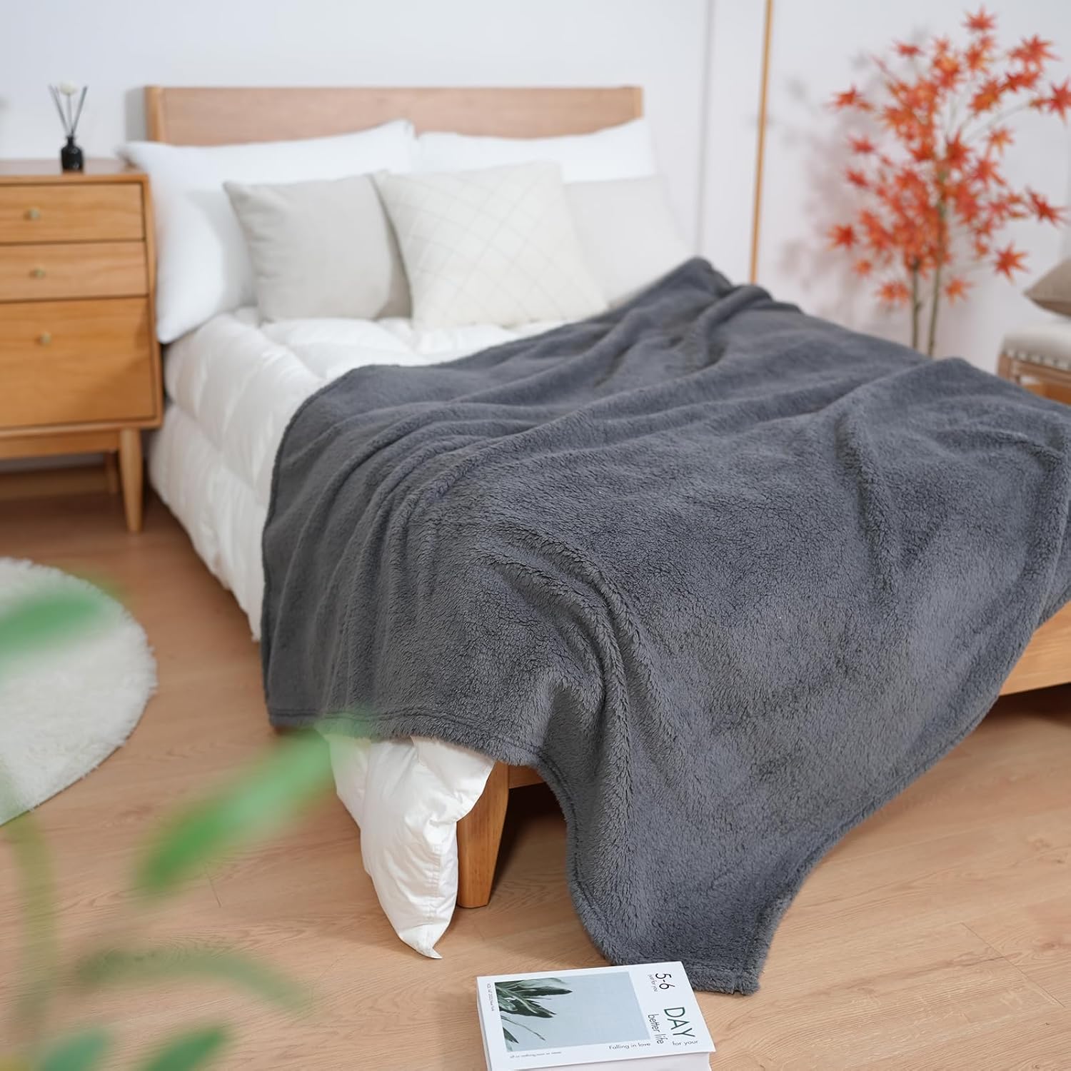 Sherpa Throw Blanket for Couch Soft Warm Thick Blanket Cozy and Warm for All Seasons Throw Blankets for Bed Sofa Throw Size 50"x60", Grey - Image 7