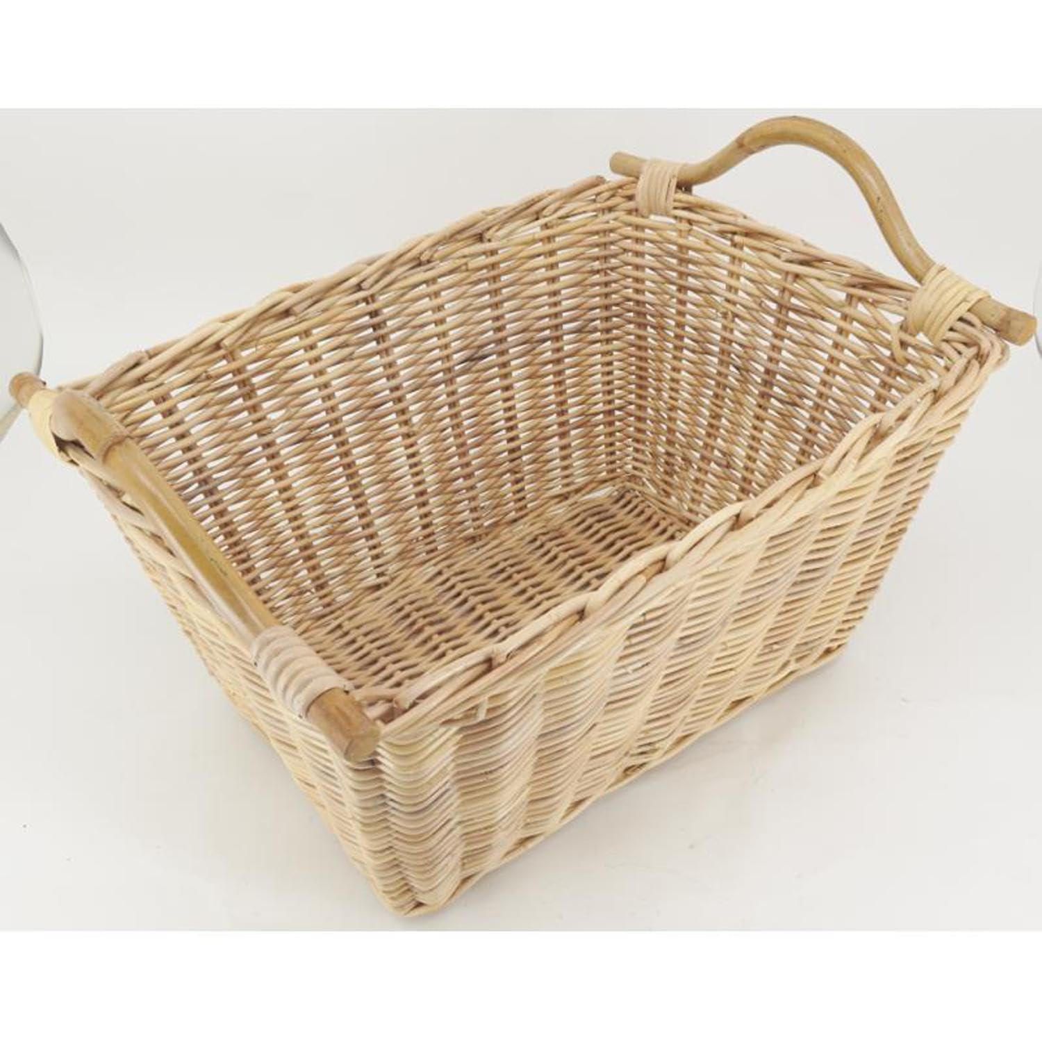 AUBRY GASPARD - Corbeille à Linge en Rotin Naturel Rectangulaire - Dimensions 60 x 45 x 32 cm - Tressage Poelet avec Anses - Légère et Pratique pour Rangement de Linge - Élégance Rustique pour Maison