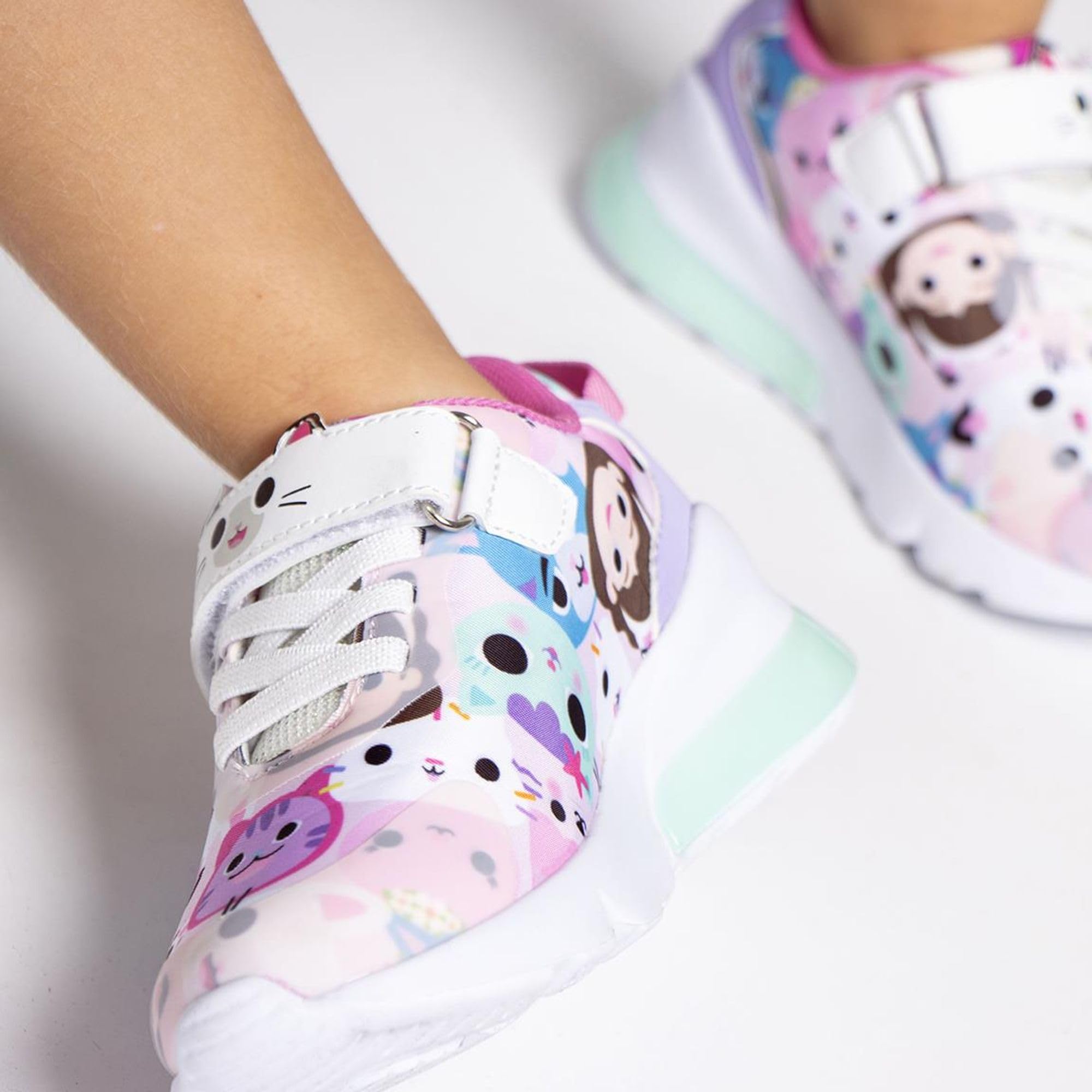 CERDÁ LIFE'S LITTLE MOMENTS Scarpe da Ginnastica Gabby's Dollhouse, Sneaker Bambine e Ragazze