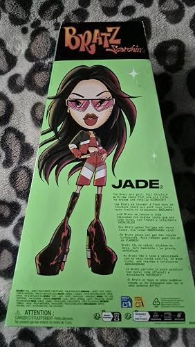 Bratz Stylin' Jade - Poupée Mannequin avec T-shirt Personnalisable, Avec Accessoires, Jouets Mignons Pour Filles Bratz Stylin' Jade - Poupée Mannequin avec T-shirt Personnalisable, Avec Accessoires, Jouets Mignons Pour Filles