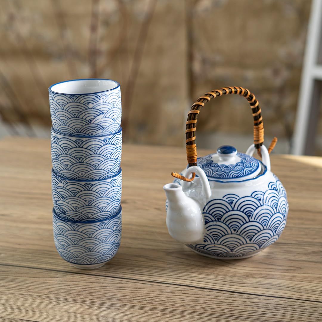 Amazon.com | Urban Tokyo Japanese Ceramic Tea Set, Seigaiha Blue