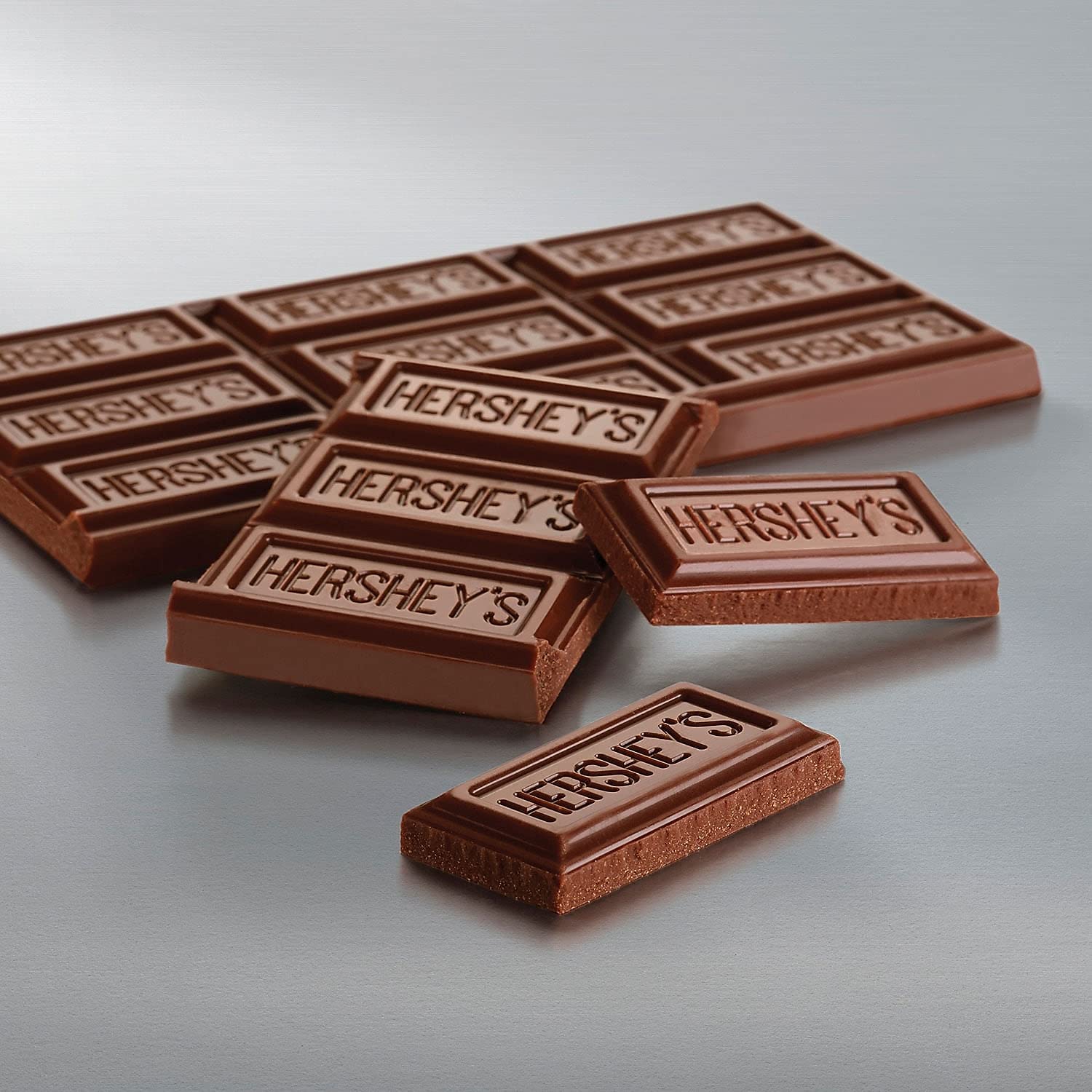 HERSHEY'S, KIT KAT and REESE'S Milk Chocolate Assortment Candy Bars, Individually Wrapped, 45 oz Bulk Value Pack (30 Piece)