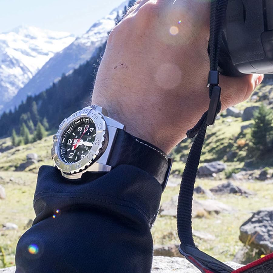 LUMINOX 水中時計 200m防水 ステンレス 200m防水本格派ウオッチ【米国海軍特殊部隊御用達“ルミノックス