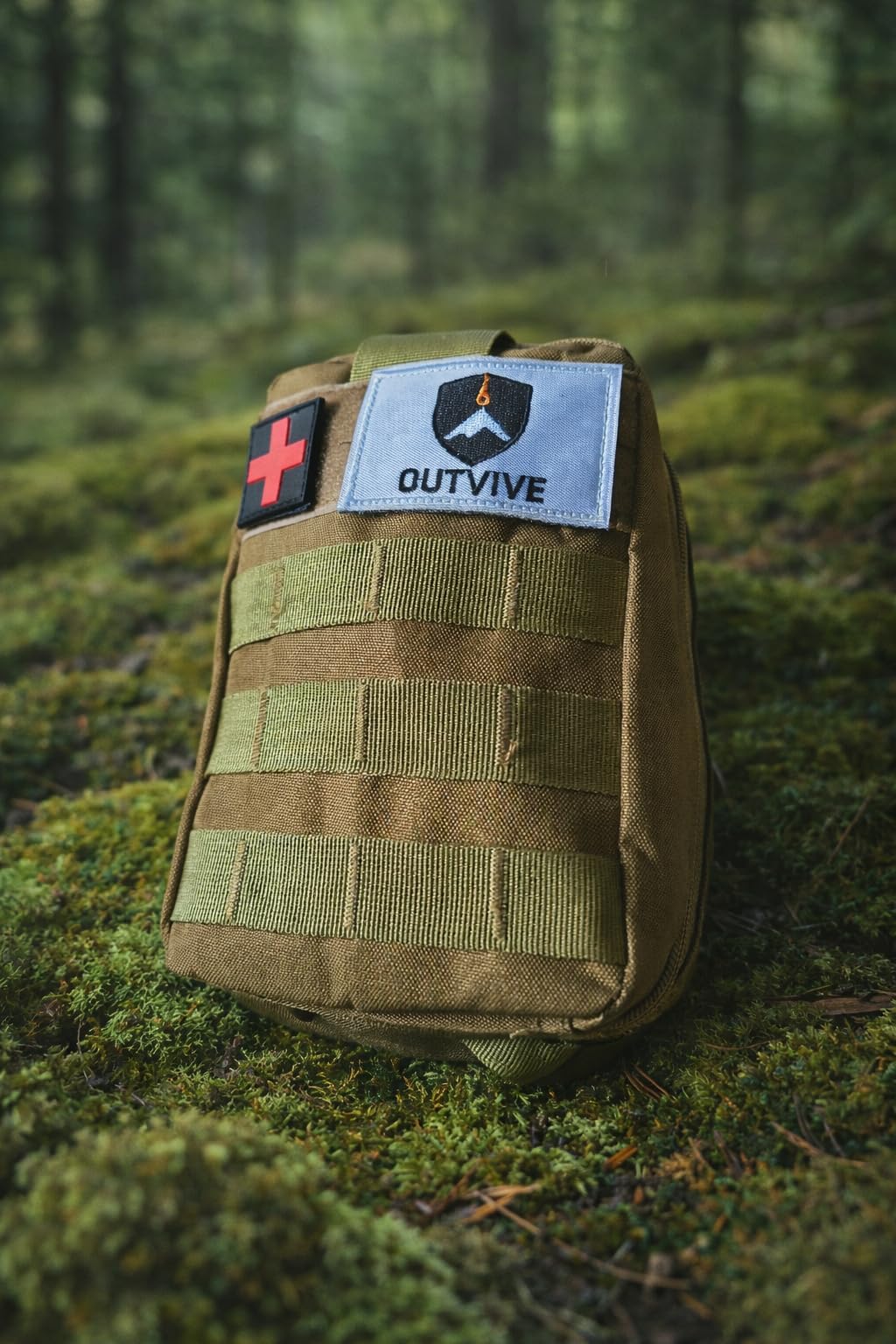 Survival Pro Outdoor Notfallausrüstung Set, Taktischer Rucksack mit Erste-Hilfe-Kit, Paracord, Angelset, Multitool-Karte, Faltbare Schaufel, Khaki, 262-teilig