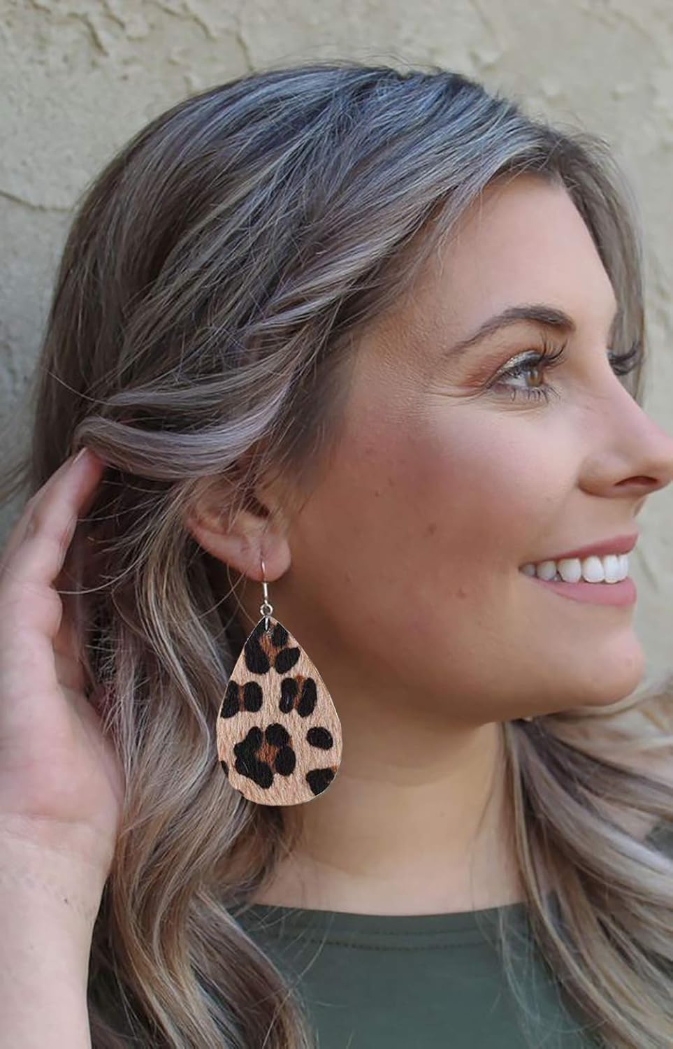 16 Pairs Leather Earrings for Women Teardrop Leaf Leopard Print Drop Earrings Lightweight Dangle Earrings Set - Image 6
