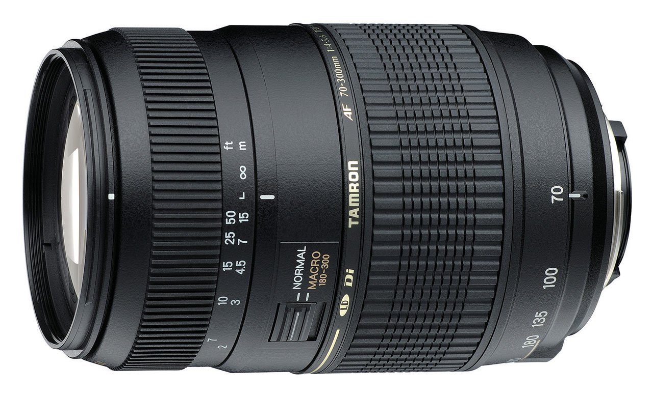 Amazon Canada: Canon EOS 80D 24.2MP DSLR with Canon EF-S 18-135mm