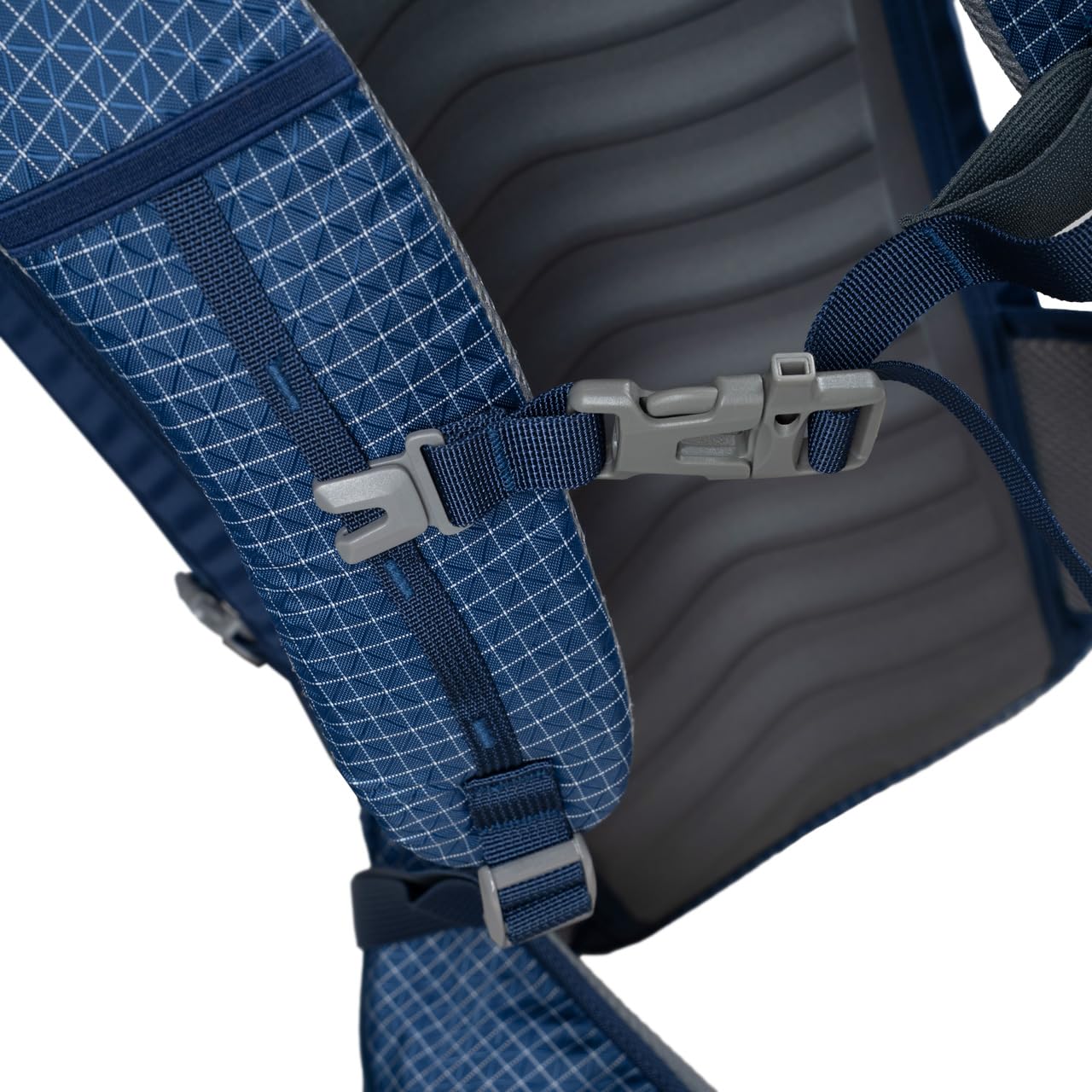 Alpinus - Plecak turystyczny Mismi 28 L, plecak sportowy i outdoorowy, trekkingowy z przestronną komorą główną, ergonomicznie uformowany - niebieski