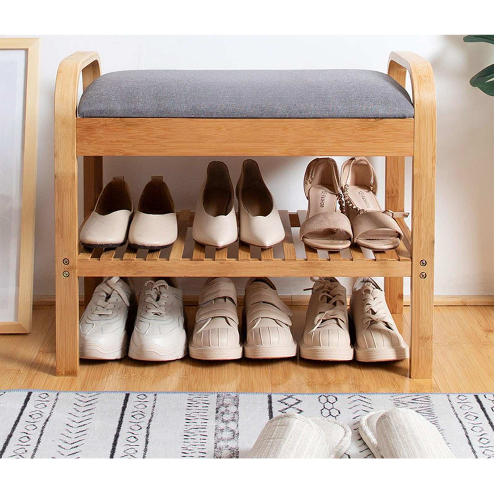 Banc à langer moderne avec coffre pour organiser les chaussures de la chambre au salon
