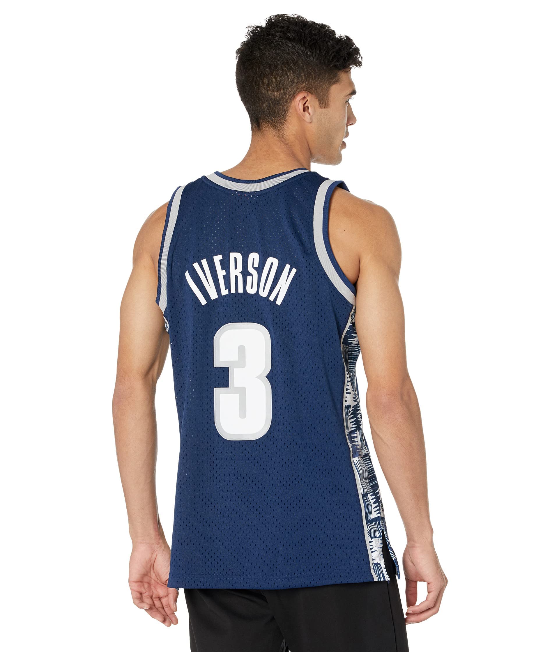 Mitchell & Ness Allen Iverson Men's Georgetown Jersey (Medium)