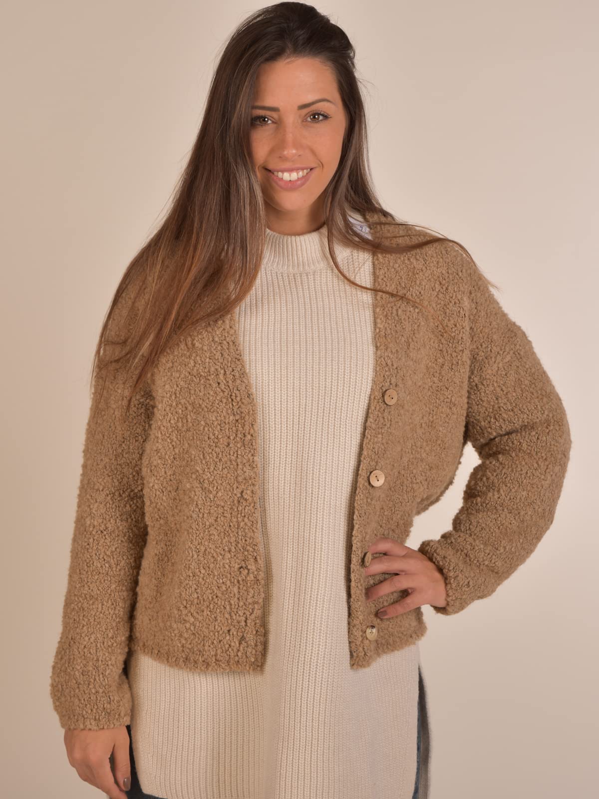 styleBREAKER Chaqueta de Punto Boucle para Mujer con Botones en la Parte Delantera, Color sólido, Chaqueta de Punto Bouclé, Talla única 08010081