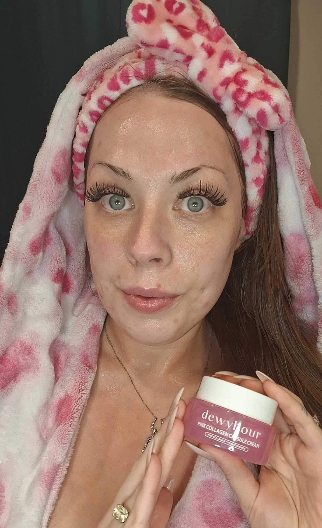 dewyhour Pink Collagen Capsule Face Cream, Lightweight Face Moisturizer, Smoothing & Firming, Brightening Glow, Improves Appearance of Uneven Tone, Korean Skincare, For Dry Skin