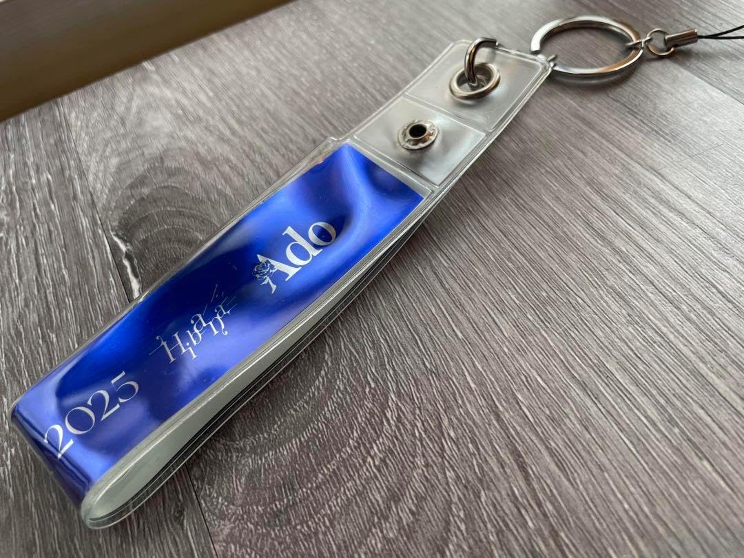 Adoペンライト、銀テ、VIPブローチ Adoペンライト、銀テ、VIPブローチ Ado】マーズ ペンライト VIP席限定