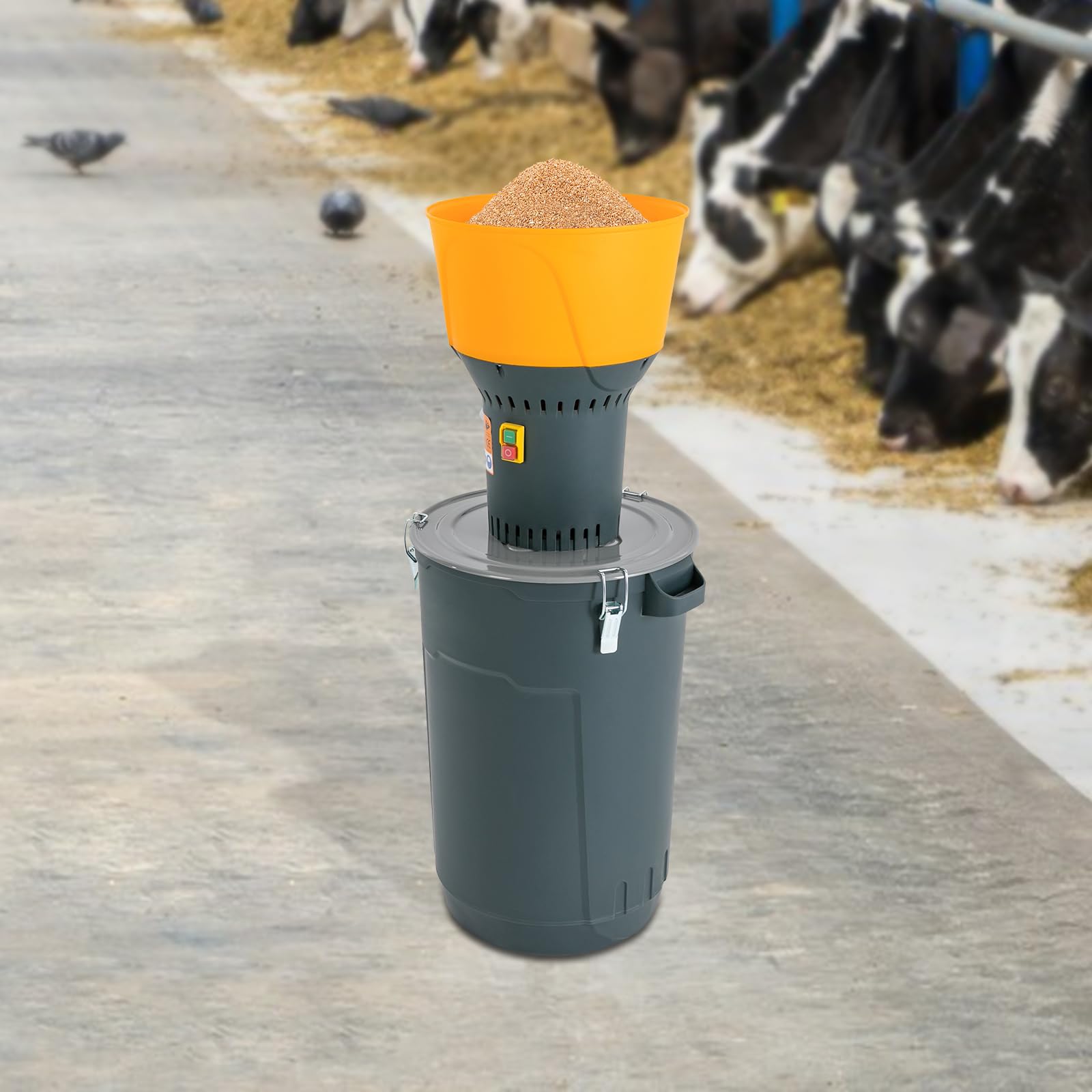 Moulin à Céréales électrique 1300W - Capacité 400 Kg/h, Réservoir 60L, 5 Tamis Inclus - Pour Blé, Maïs, Riz, épices
