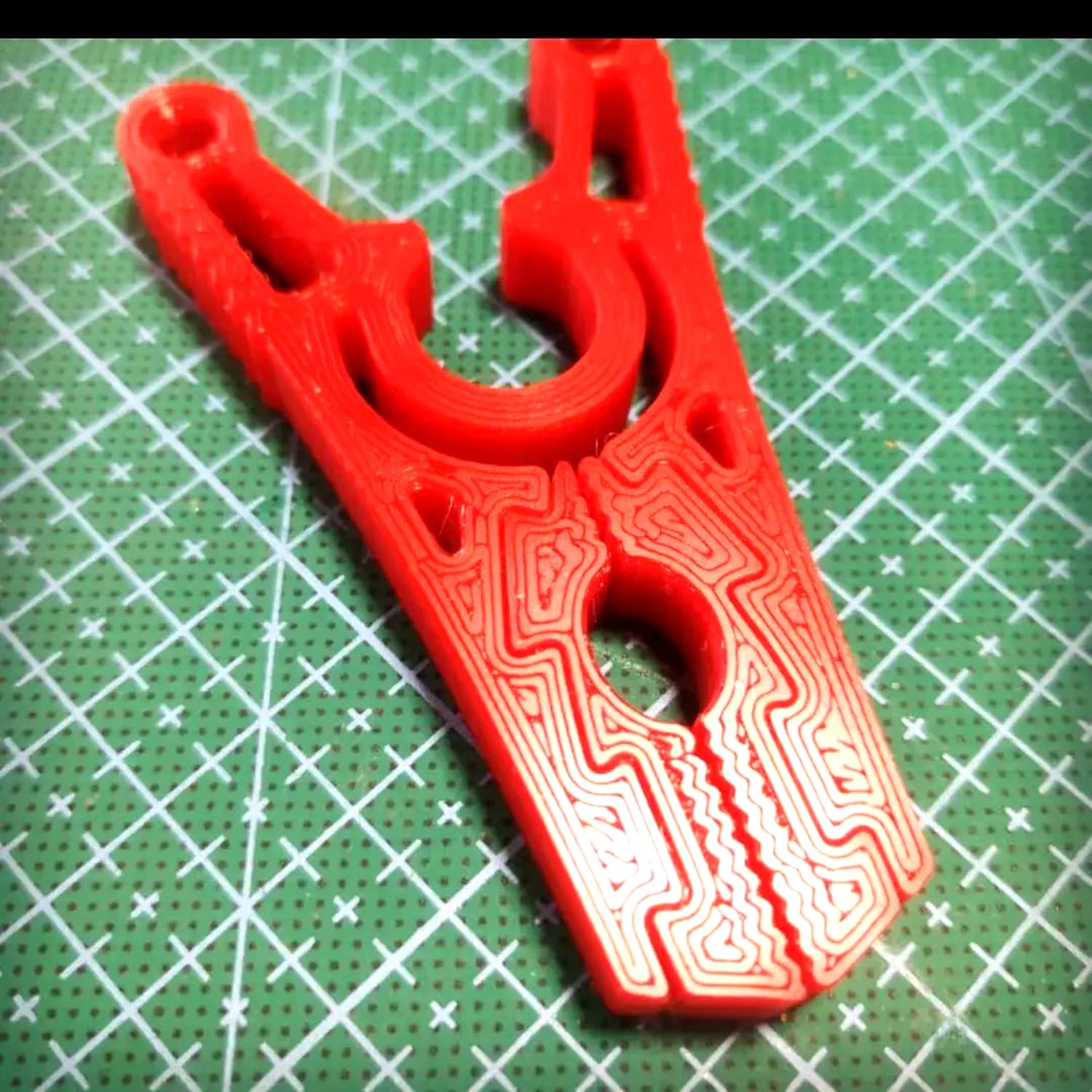 eSUN Filamento PETG 1.75mm, Filamento per Stampante 3D PETG, Precisione Dimensionale +/- 0.05mm, Bobina da 1kg (2.2 libbre) Filamento per Stampa 3D per Stampanti 3D, Rosso Solido