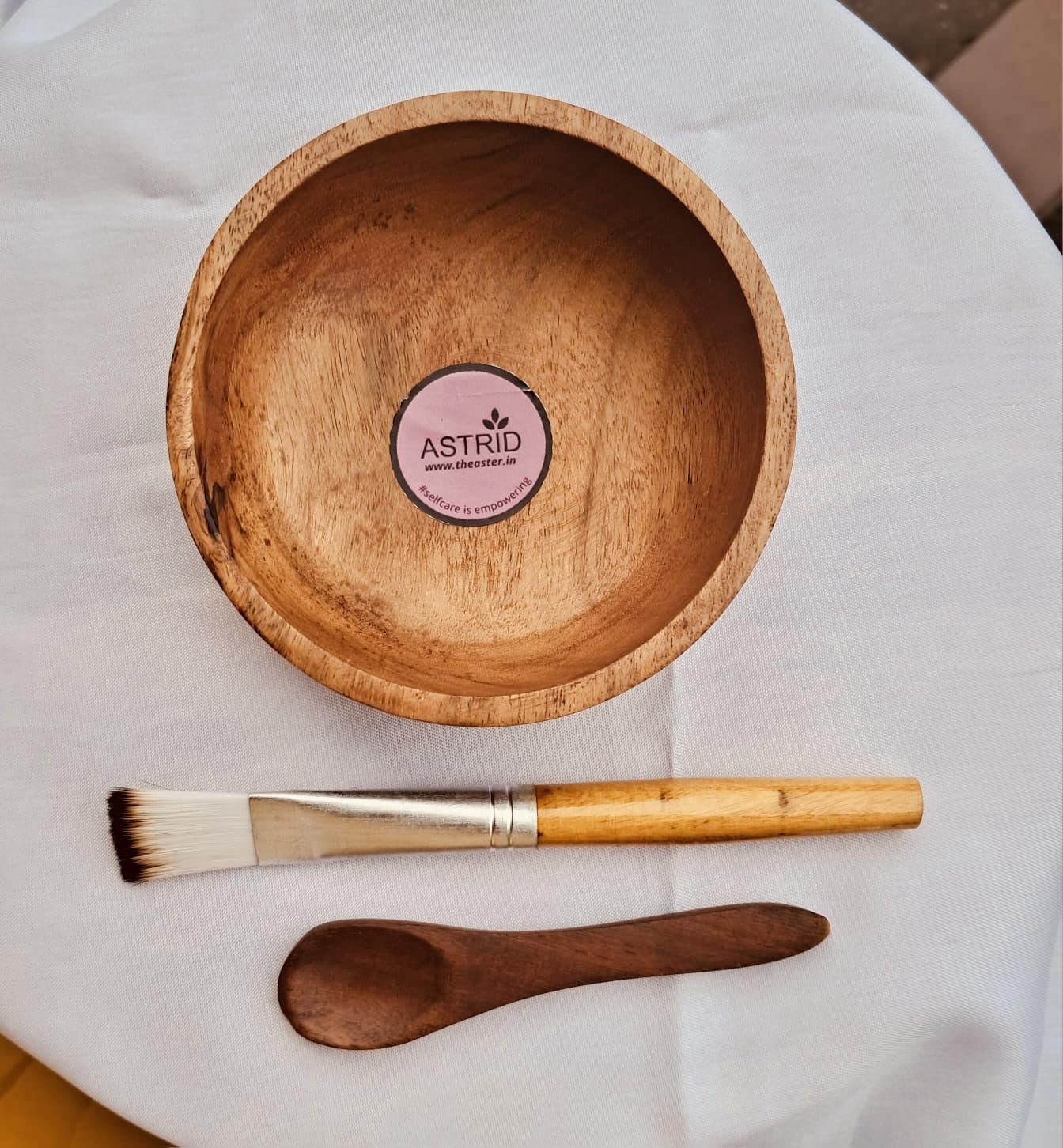 Astrid Skincare Wooden Bowl, Spoon and Brush Set, Face mask Mixing Bowl, Skincare Gift Set (B0CH1L937C) Amazon Price History, Amazon Price Tracker