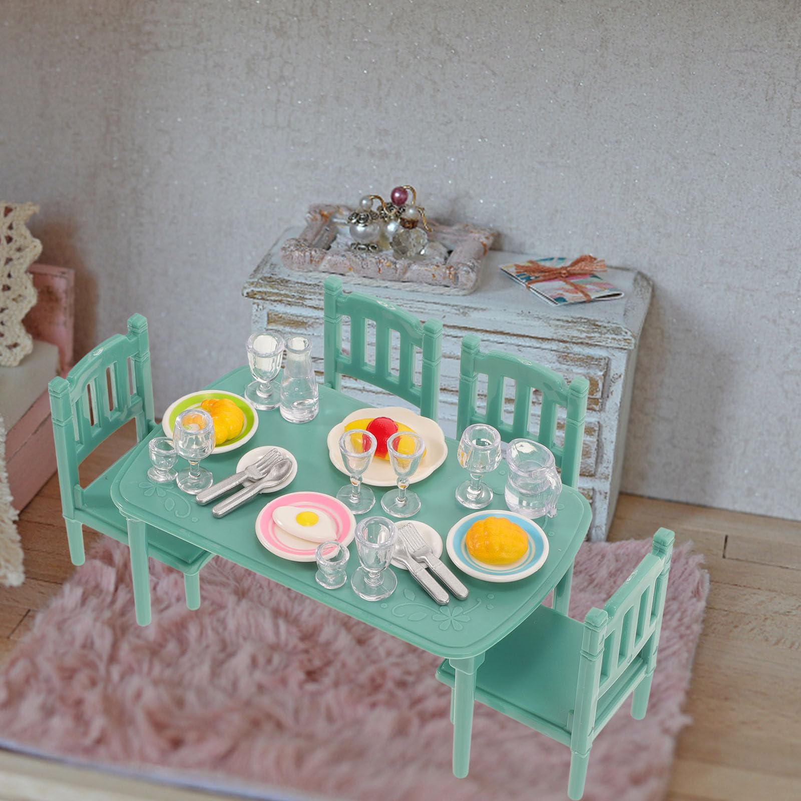 SEWACC Puppenhaus-miniaturmöbelset, Miniatur-esstisch Und Stühle aus Kunststoff mit Geschirr Und Spielsachen zum Spielen Und Dekorieren im Puppenhaus.