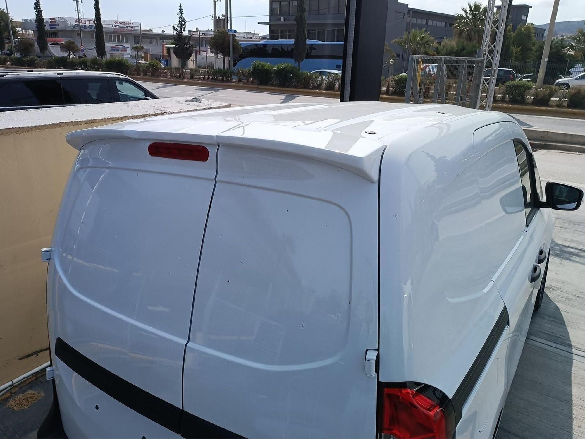 CHROMEMASTER | Becquet de Toit ; Becquet Arrière Compatible avec Nissan Townstar 2022+ ; Accessoires Auto - Spoiler pour Voiture ; pour la Peinture ; Assemblage : Colle | Tuning Optique Automobile