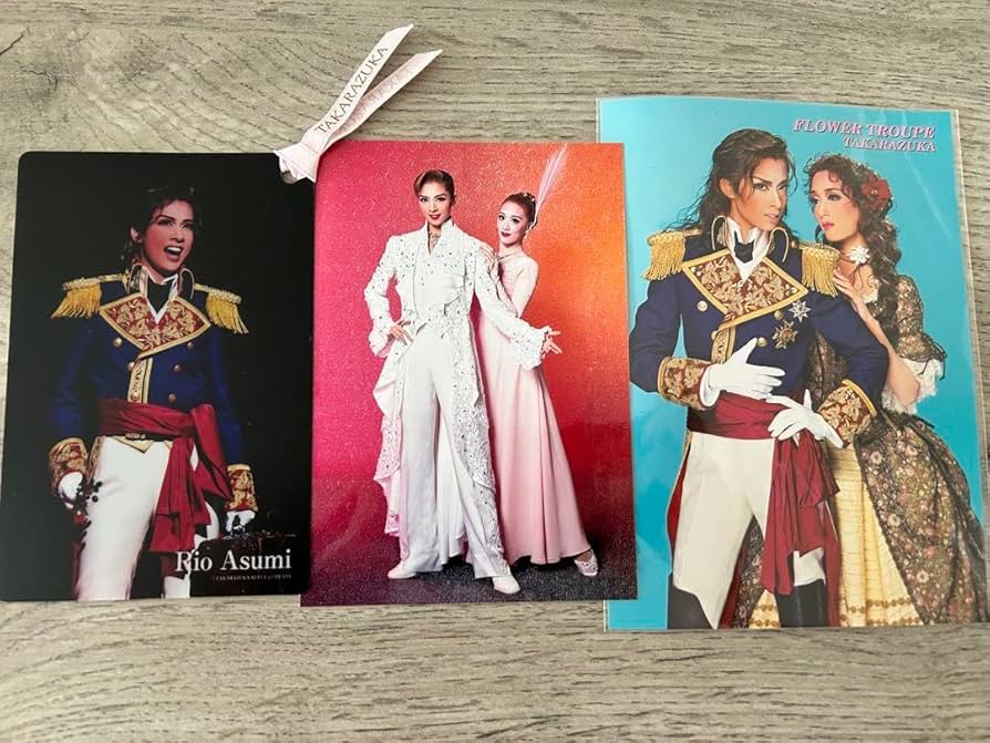 【公式】宝塚 明日海りお 直筆サイン入り舞台写真セットH 明日海りお A4退団サイン＆メッセージ入り舞台写真／「明日海